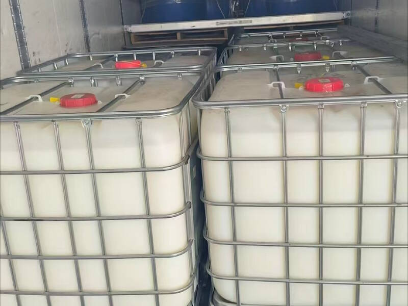 Refrigerated road transport from Foshan to Moscow: water-based PU dispersion (liquid, 3909500000), hot-melt adhesive (solid, 3506919090), acrylic polymer (paste, 3906909090)
